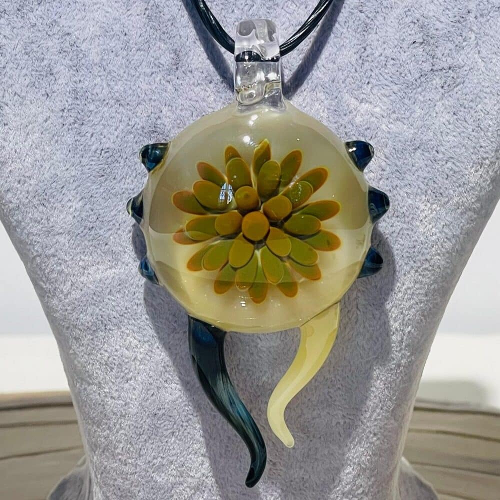 "Gönlüm Çiçek Açtı" Cam Kolye