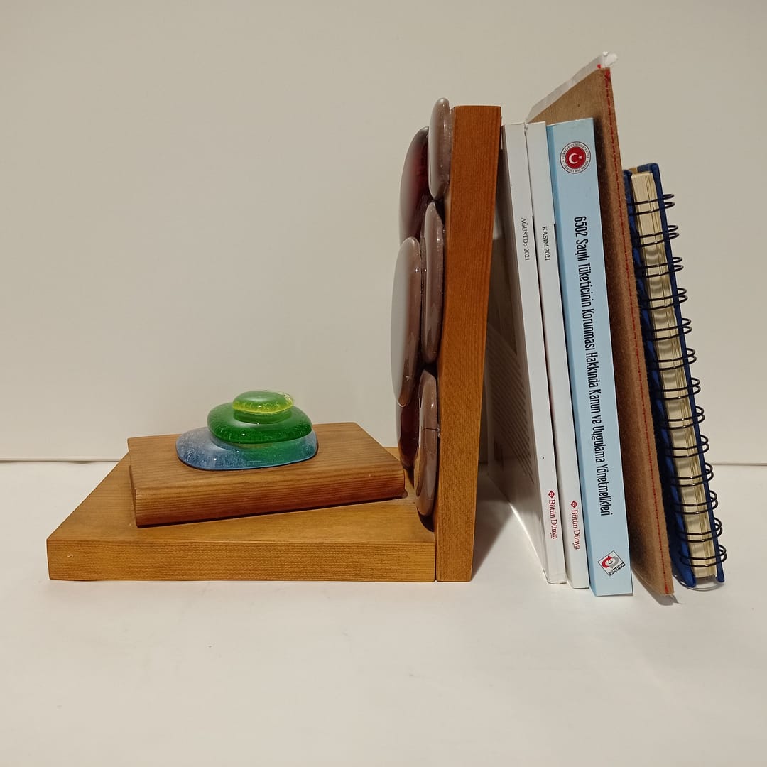 Cam Tasarım Kitap arkalığı - Görsel 7