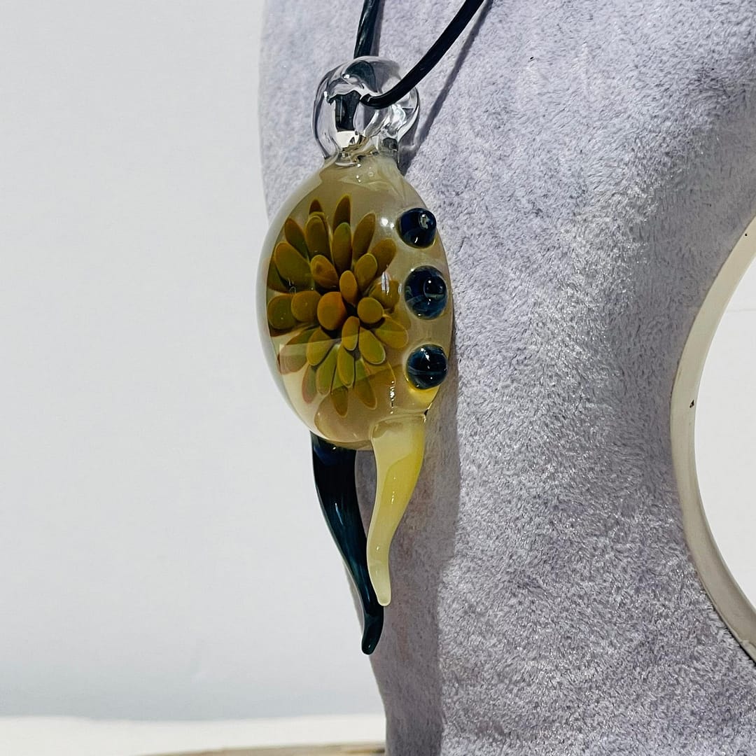 "Gönlüm Çiçek Açtı" Cam Kolye - Görsel 6