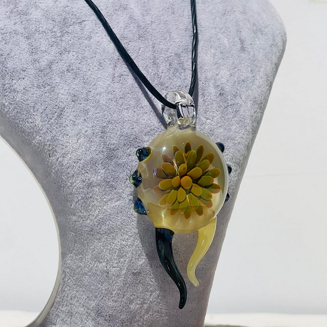 "Gönlüm Çiçek Açtı" Cam Kolye - Görsel 5